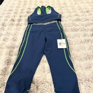 Zyia Game Day Light N Tight 4 and Matching Bra Size Medium